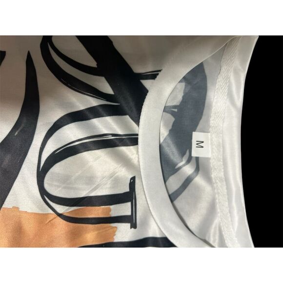 Vogue Graphic Art T-Shirt M Fashion Tee - Picture 4 of 5